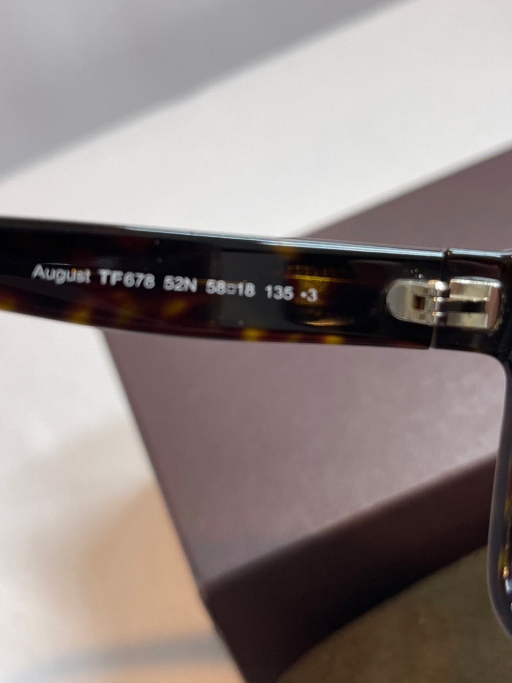 Tom Ford 58-18-135 Augusts Tortoiseshell Frame Sunglasses with Green Lenses - Picture 4 of 11